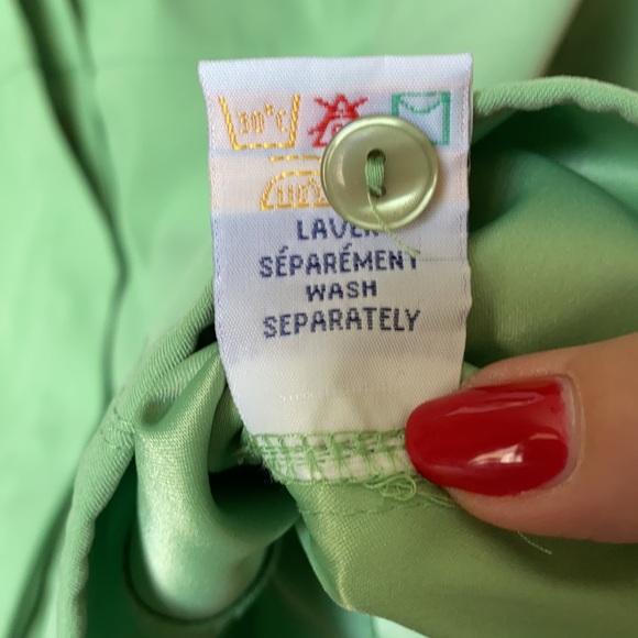 Green Blouse 3/4 Length Sleeve - Picture 4 of 5